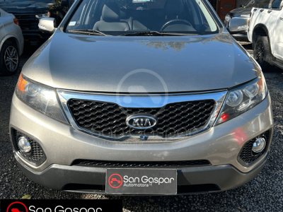 KIA SORENTO 2011