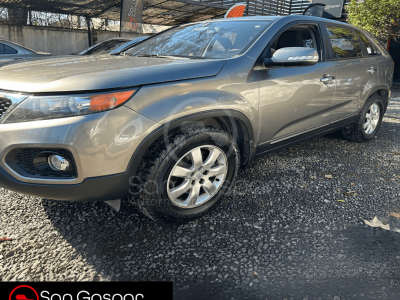 KIA SORENTO 2011