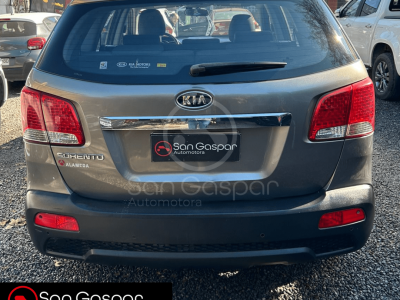KIA SORENTO 2011