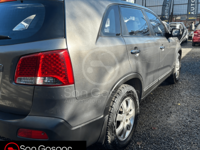 KIA SORENTO 2011