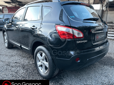 NISSAN QASHQAI 2011