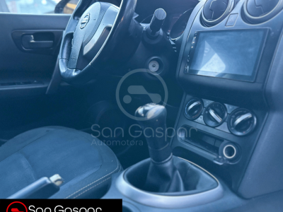 NISSAN QASHQAI 2011