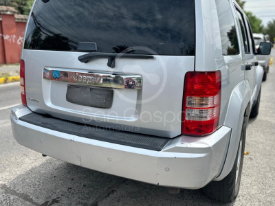 JEEP CHEROKEE LIBERTY 2011