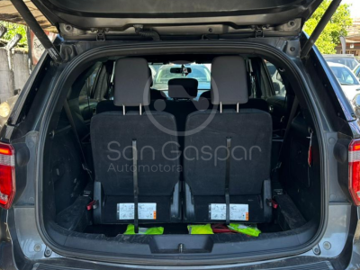 FORD EXPLORER XLT 2018