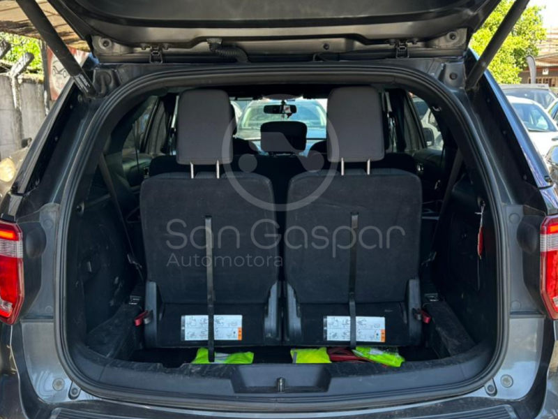 FORD EXPLORER XLT 2018