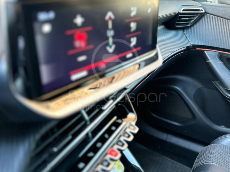 PEUGEOT 2008 GT BlueHDi 2022