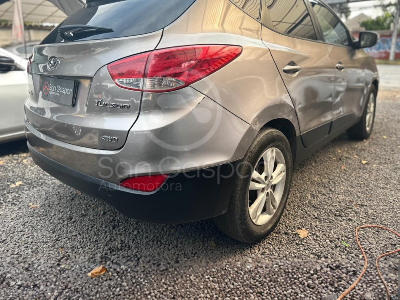 HYUNDAI TUCSON 2011