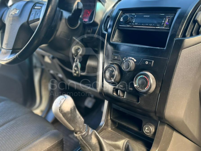 CHEVROLET D-MAX 2018