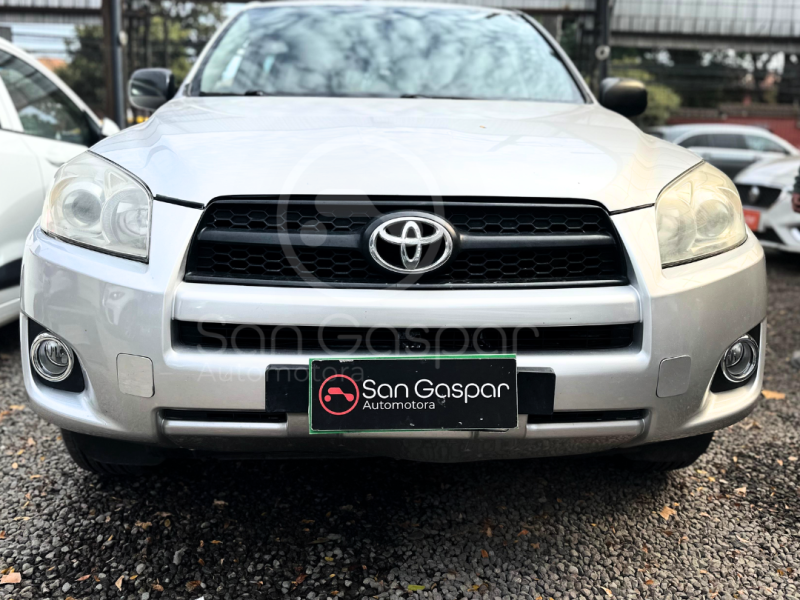 TOYOTA RAV4 2010