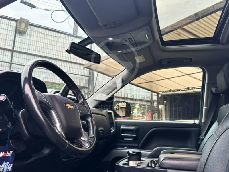 CHEVROLET SILVERADO LTZ 4WD 5.3 2019
