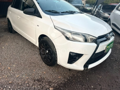 TOYOTA YARIS SPORT GLE 2015