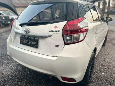 TOYOTA YARIS SPORT GLE 2015